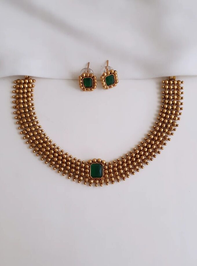 LAYERED NECKLACE-A405 GREEN