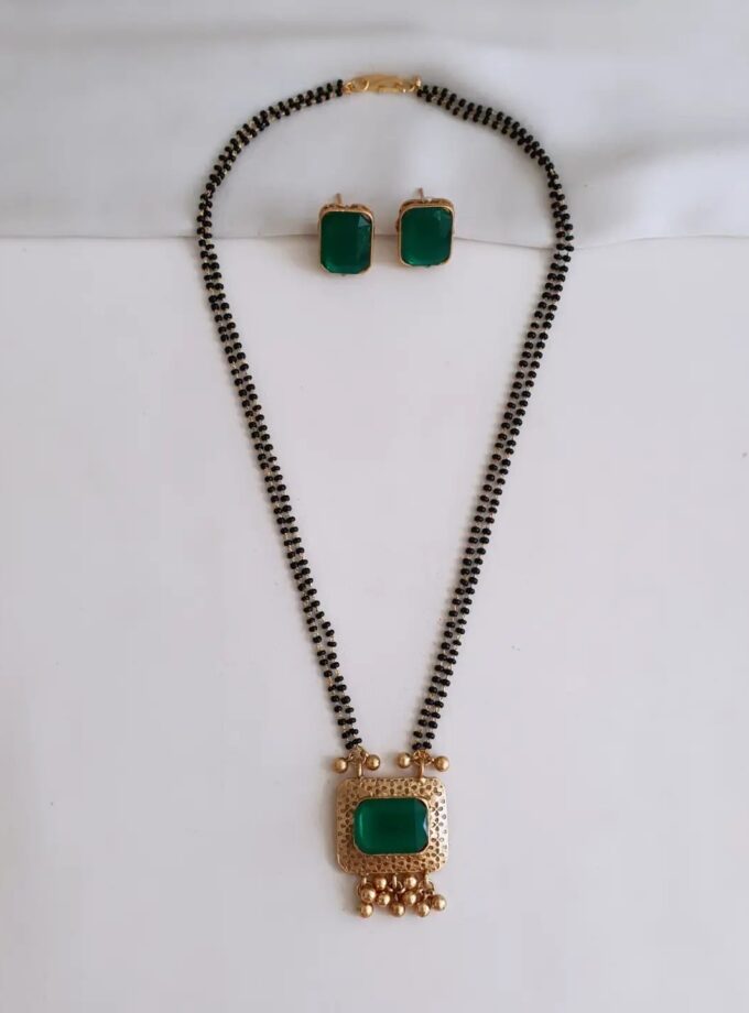 SHORT HAARAM-A990 GREEN