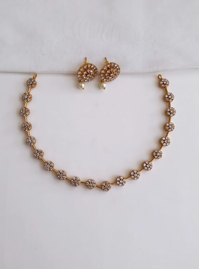 AD STONE NECKLACE-A1331 white
