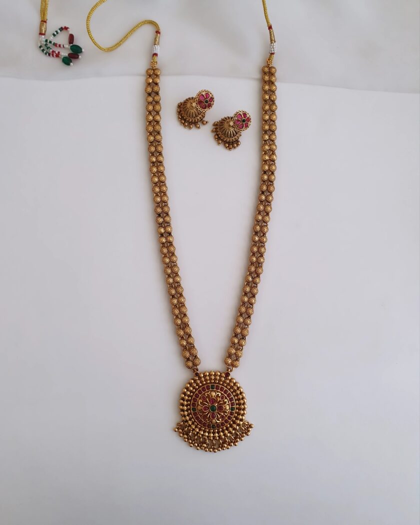 LONG HAARAM-A1827