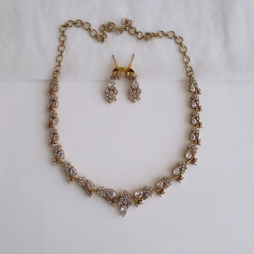 AD STONE NECKLACEA-1869 WHITE