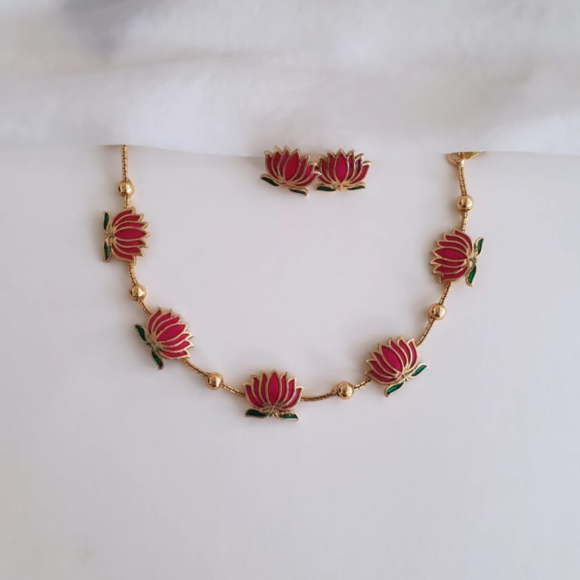 NECKLACE LOTUS BUDGET-A2304