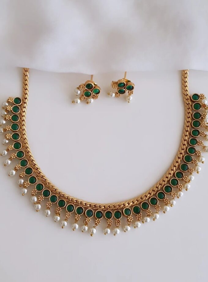 NECKLACE-A2352 GREEN