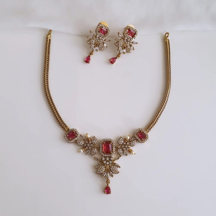 NECKLACE AD STONE(R)-A2440 RUBY