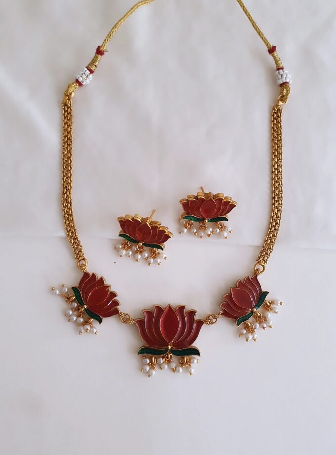 NECKLACE LOTUS RUBY-A2529