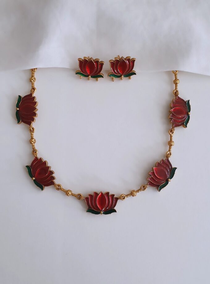 NECKLACE LOTUS RUBY-A2535