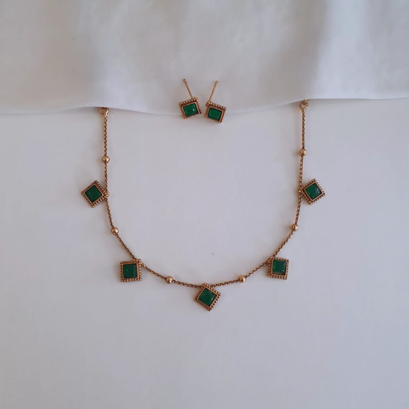 NECKLACE-A2547