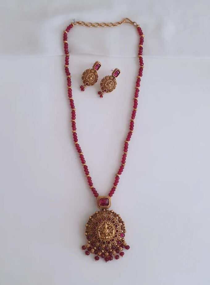 SHORT HAARAM-A2558 RUBY