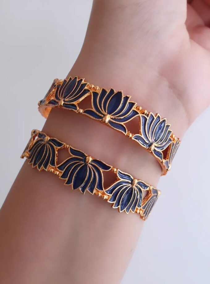 BANGLE LOTUS SET OF TWO-A2649 BLUE