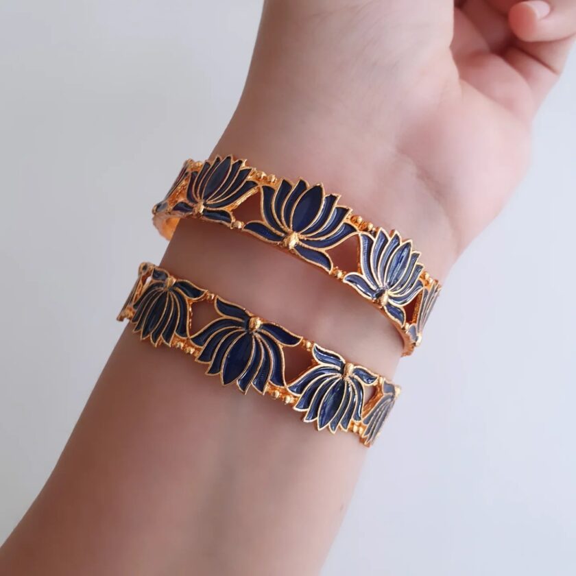 BANGLE LOTUS SET OF TWO-A2649 BLUE