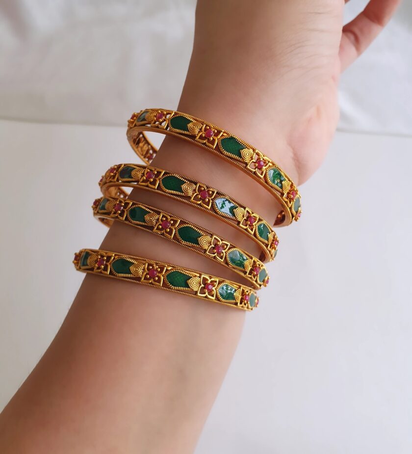 BANGLE NAGAPADAM SET OF FOUR-A2700