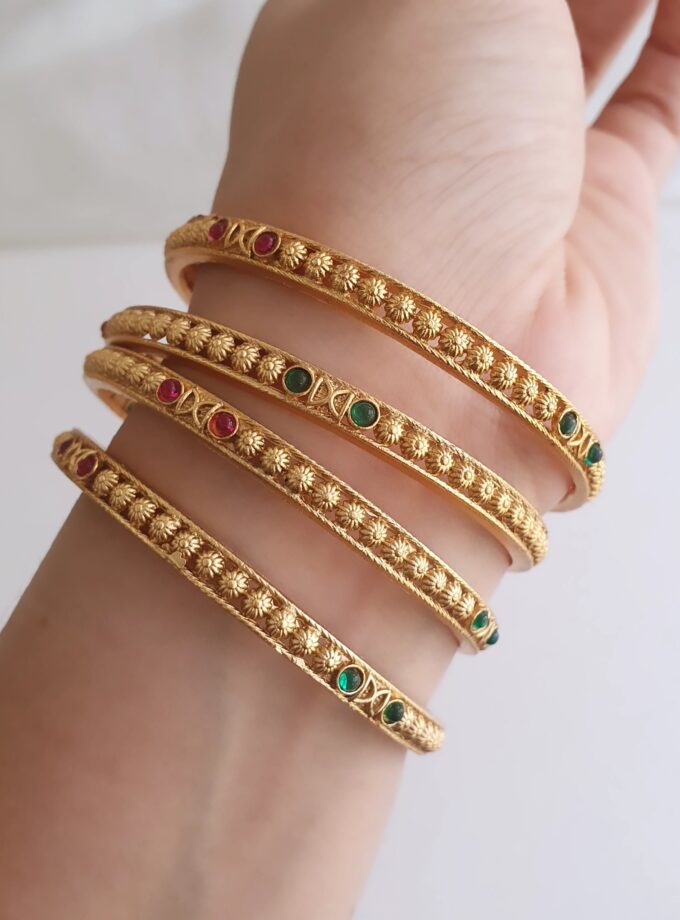 BANGLE SET OF FOUR-A2725