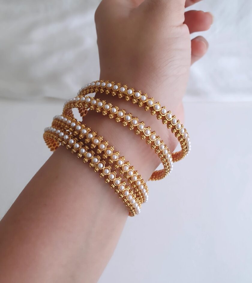 BANGLE SET OF FOUR-A2729