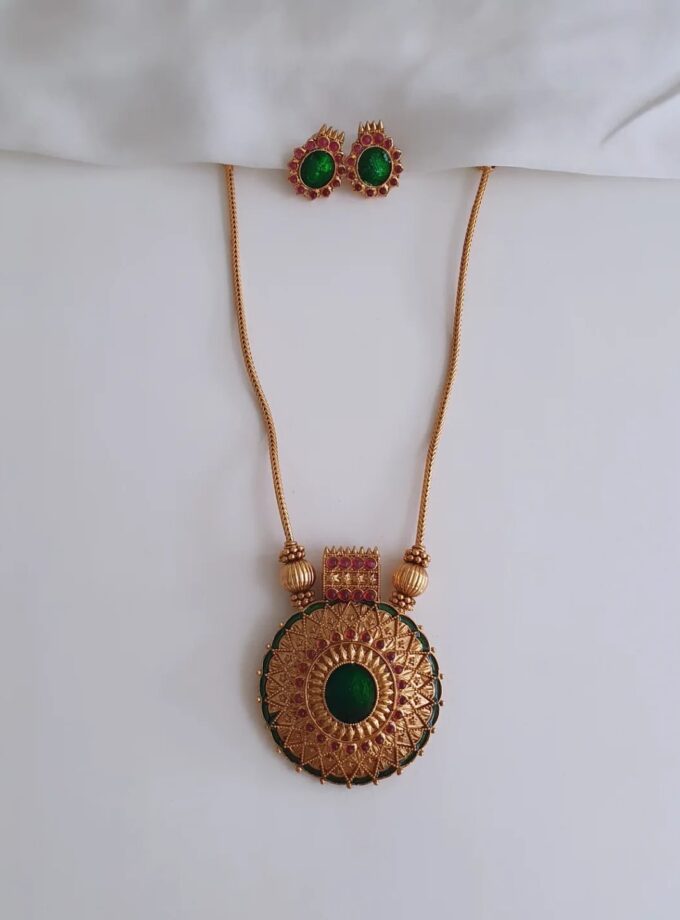 SHORT HAARAM-A2737 GREEN