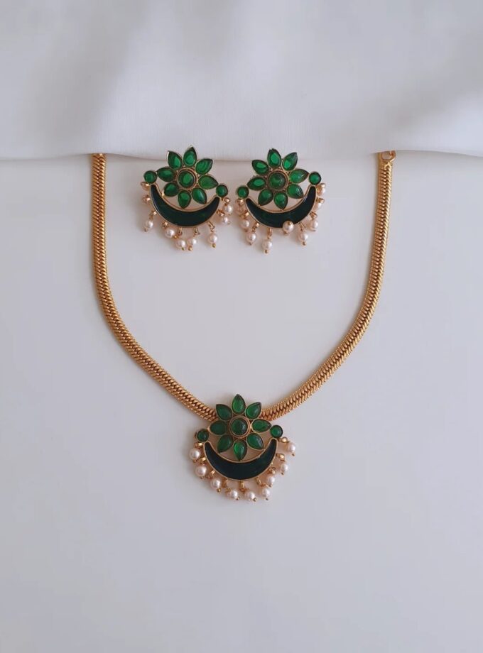 NECKLACE-A2783 GREEN