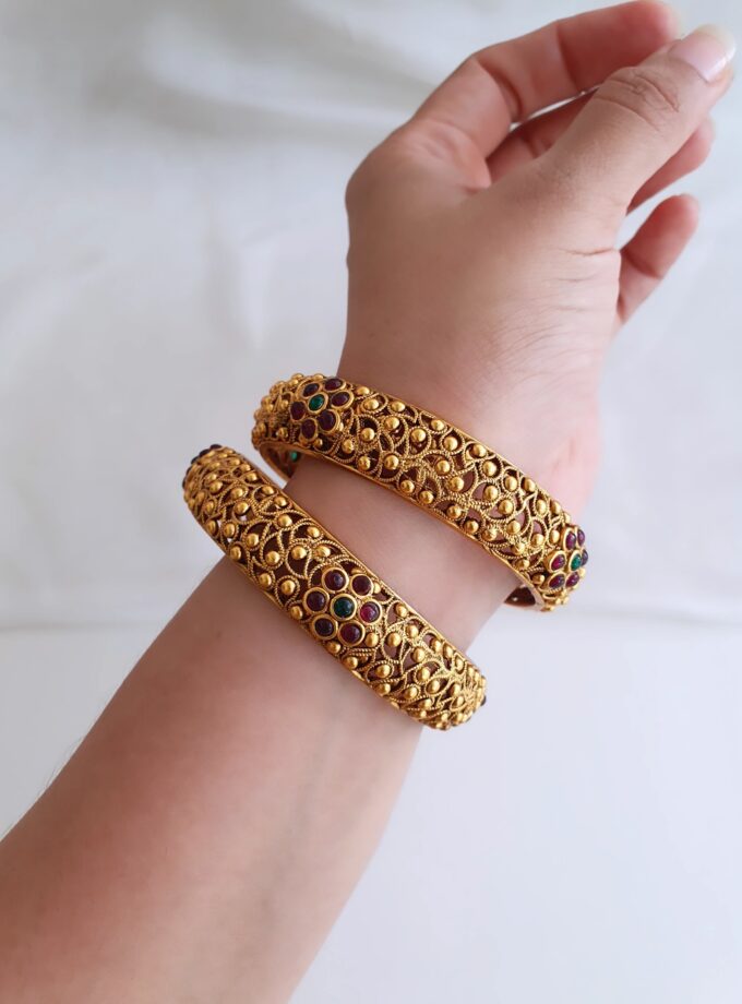 BANGLE SET OF TWO-A2810