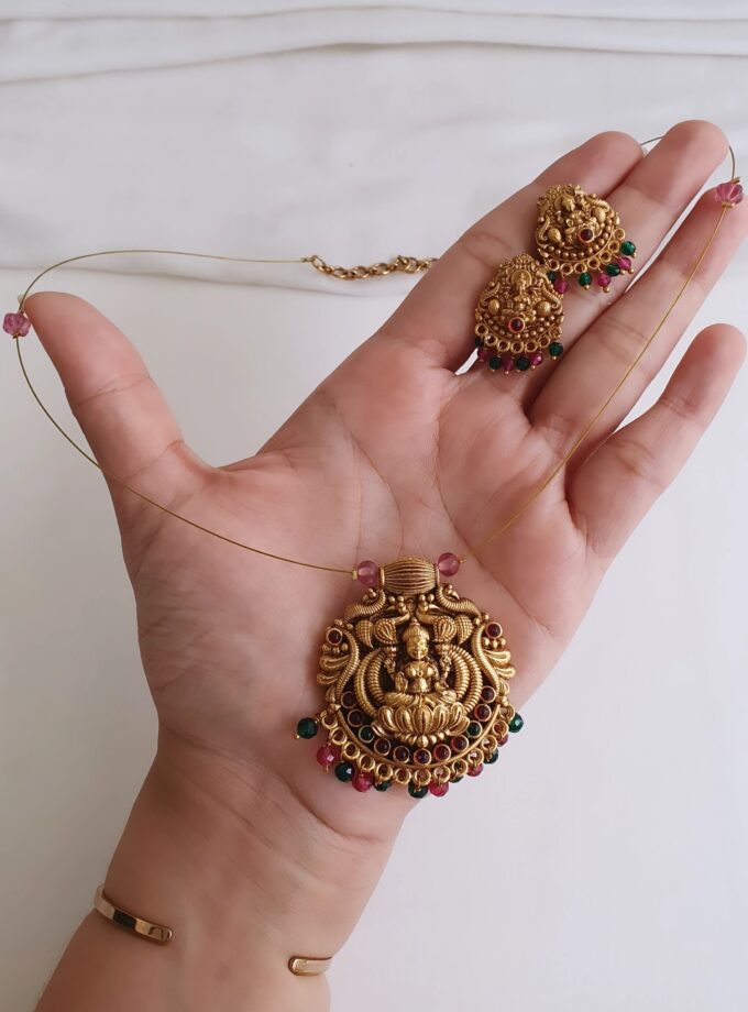 INVISIBLE CHAIN-A2915