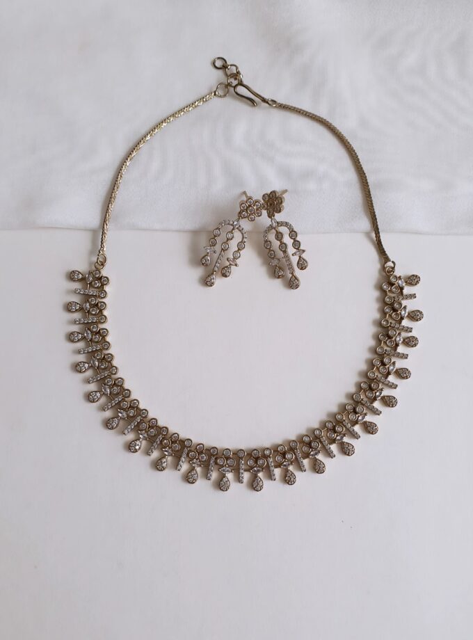 ANTIQUE AD STONE NECKLACE-A3086