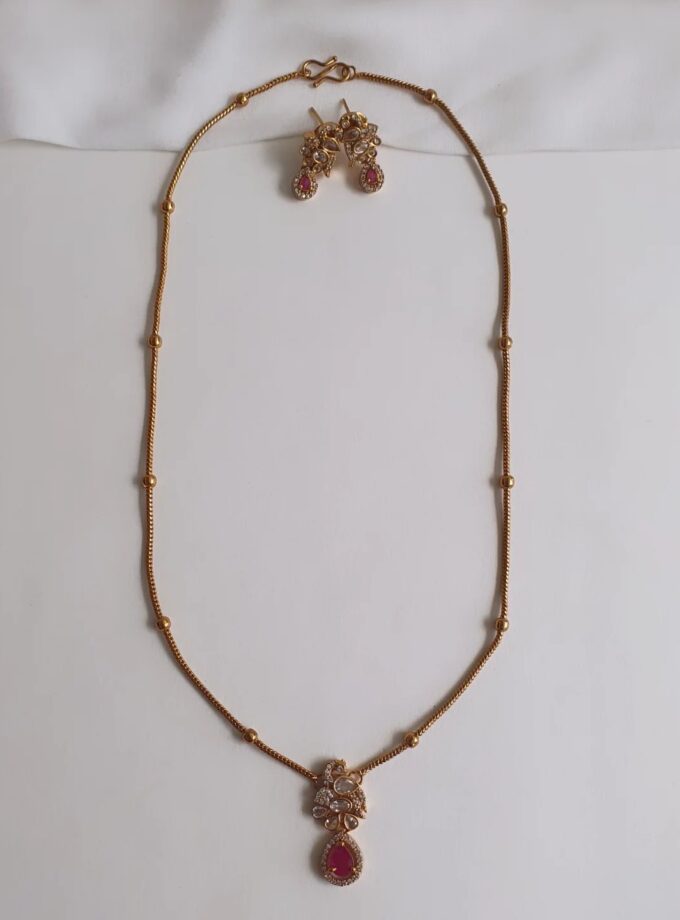 SHORT HAARAM AD STONE-A3121 RUBY