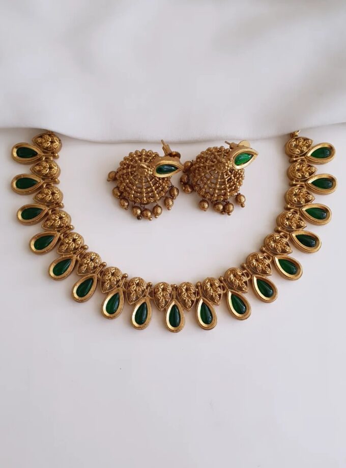 NECKLACE-A3265 GREEN