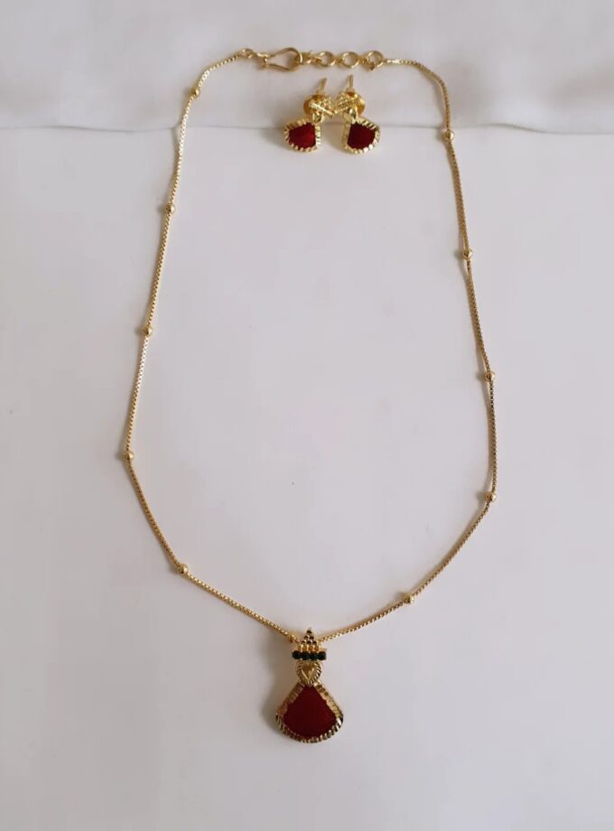 SHORT HAARAM PALAKA-A3304 RED