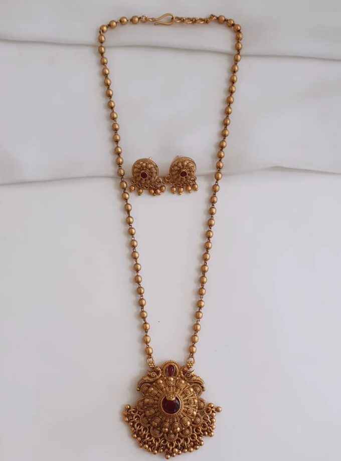 SHORT HAARAM-A3344 RUBY