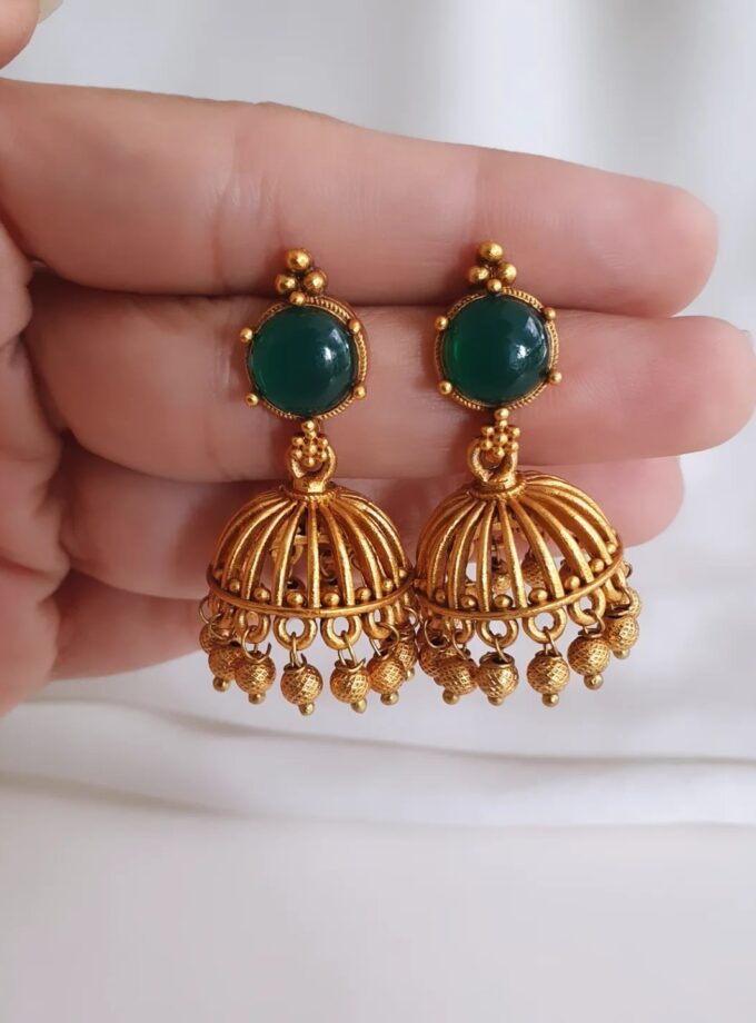 EARRING-E20 GREEN ROUND