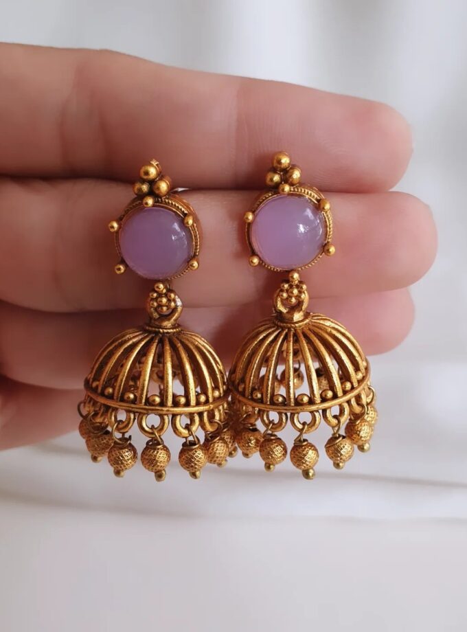 EARRING-E20 ROUND PURPLE