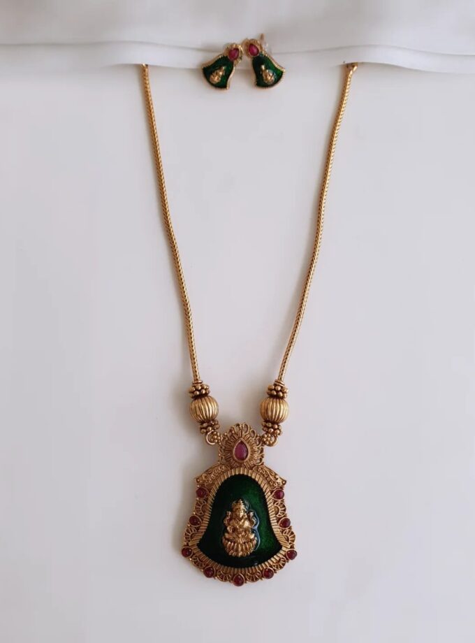 SHORT HAARAM-A3441 GREEN