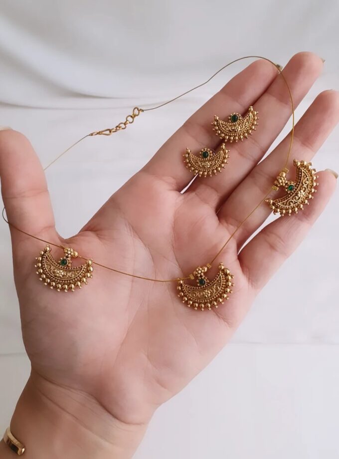 NECKLACE INVISIBLE CHAIN-A3494 GREEN