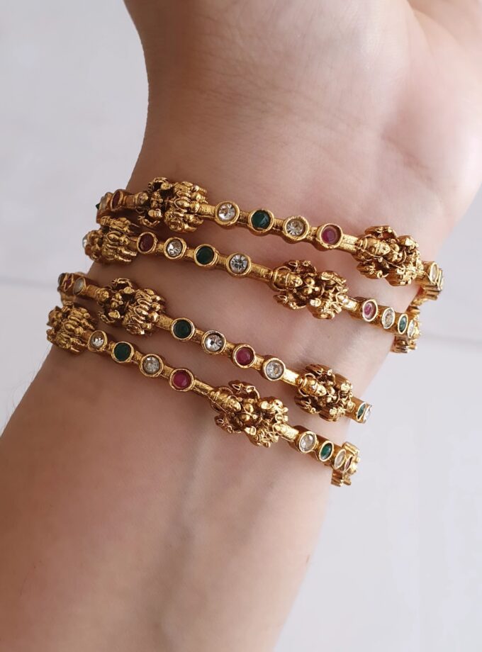 BANGLE SET OF FOUR-A3509