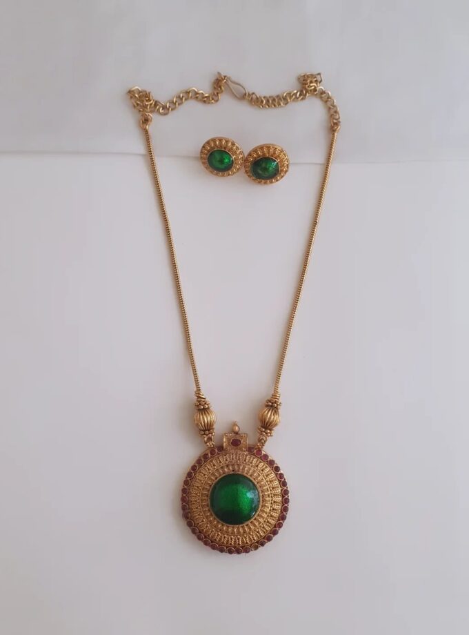 SHORT HAARAM-A3705 GREEN