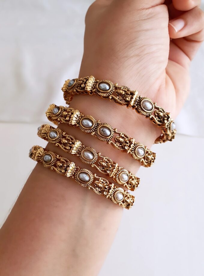 BANGLE SET OF FOUR-A3749