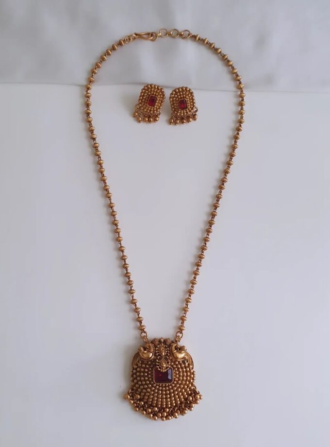 SHORT HAARAM-A3814 RUBY