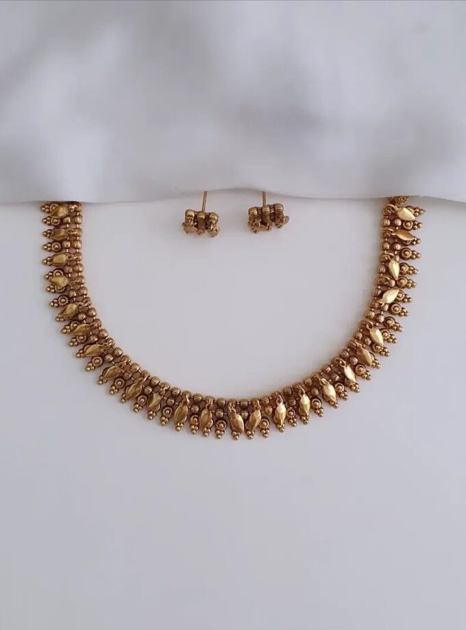 ELAKKATHAALI ANTIQUE NECKLACE-A3882