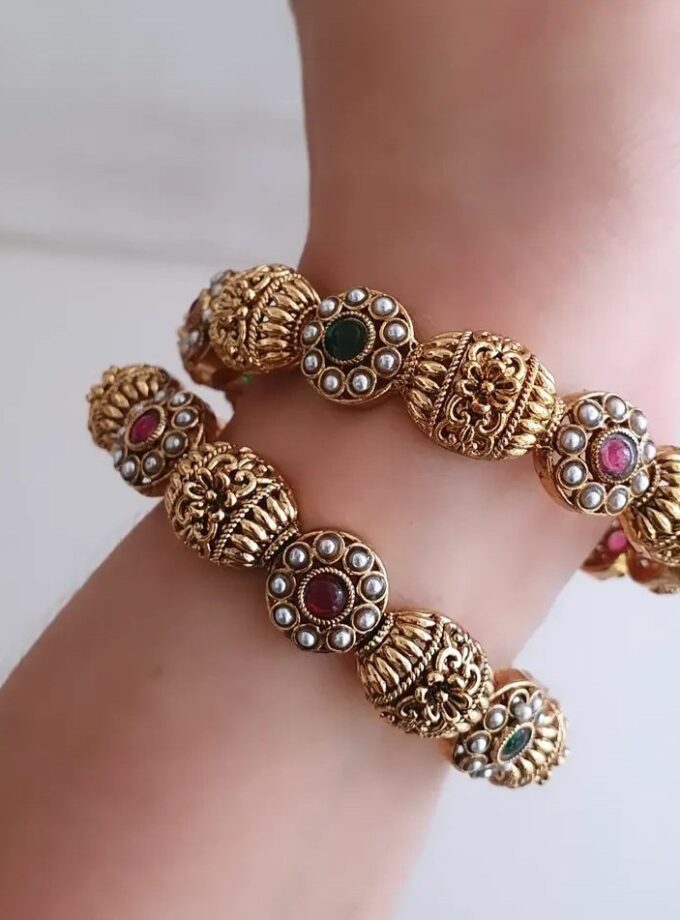 BANGLE SET OF TWO-A3903