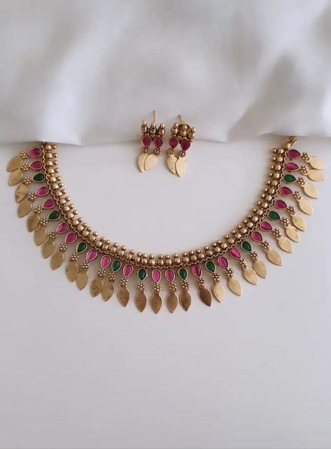 ELAKKATHAALI ANTIQUE NECKLACE-A3927