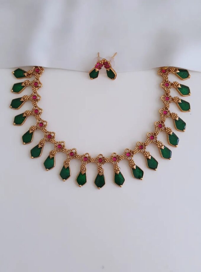 NAGAPADAM NECKLACE-A3983 GREEN