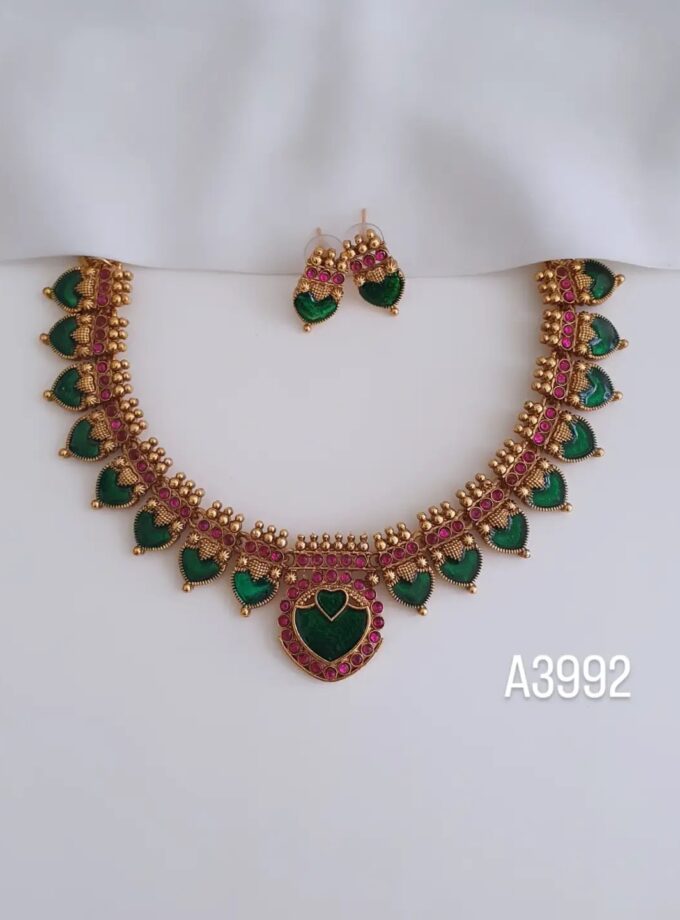 NECKLACE PALAKA-A3992 GREEN