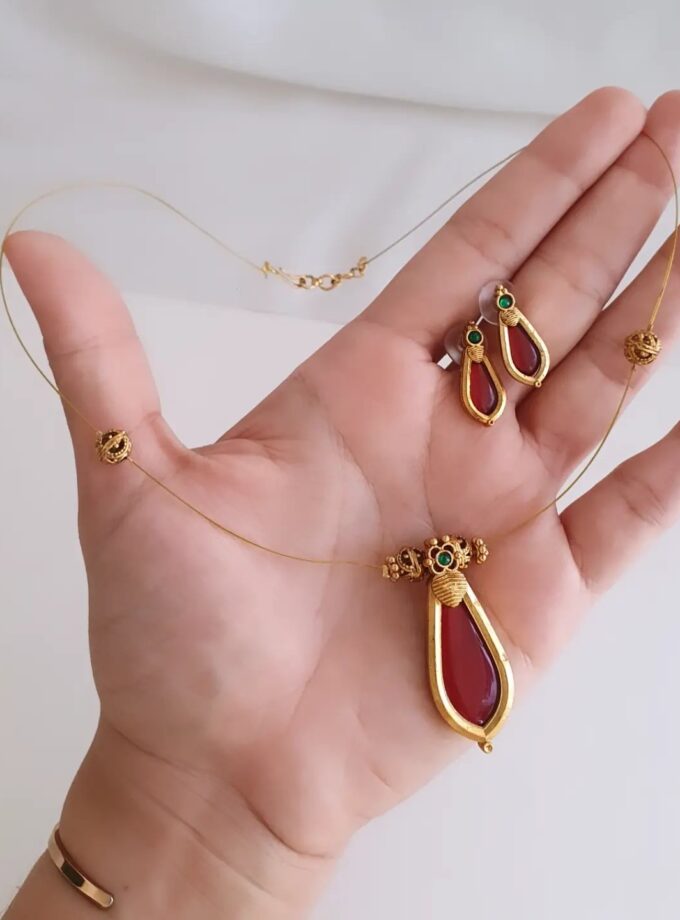 INVISIBLE CHAIN NAGAPADAM-A3989 RUBY