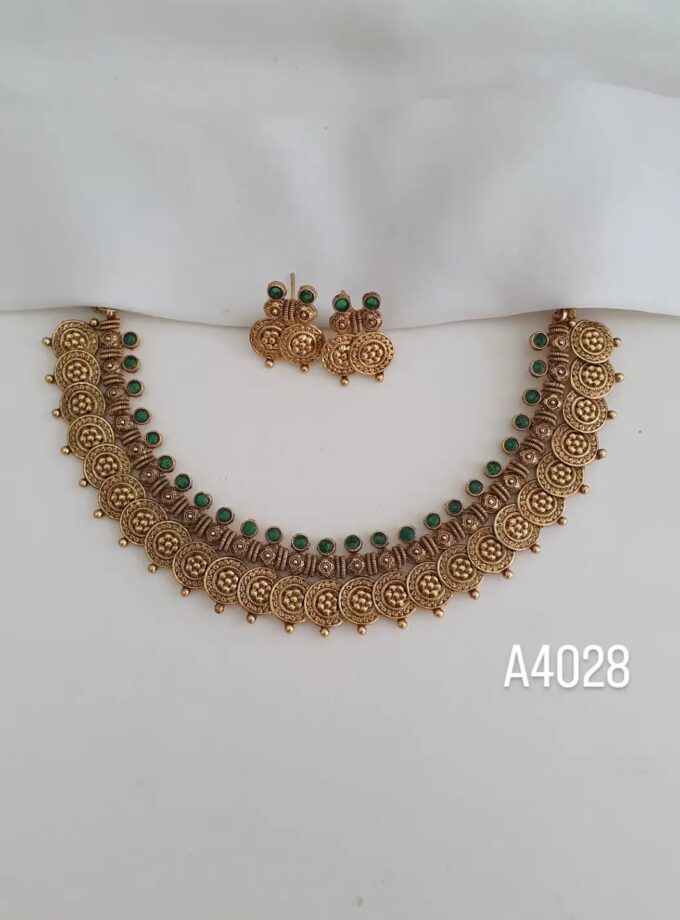 NECKLACE NON IDOL COIN green -A4028