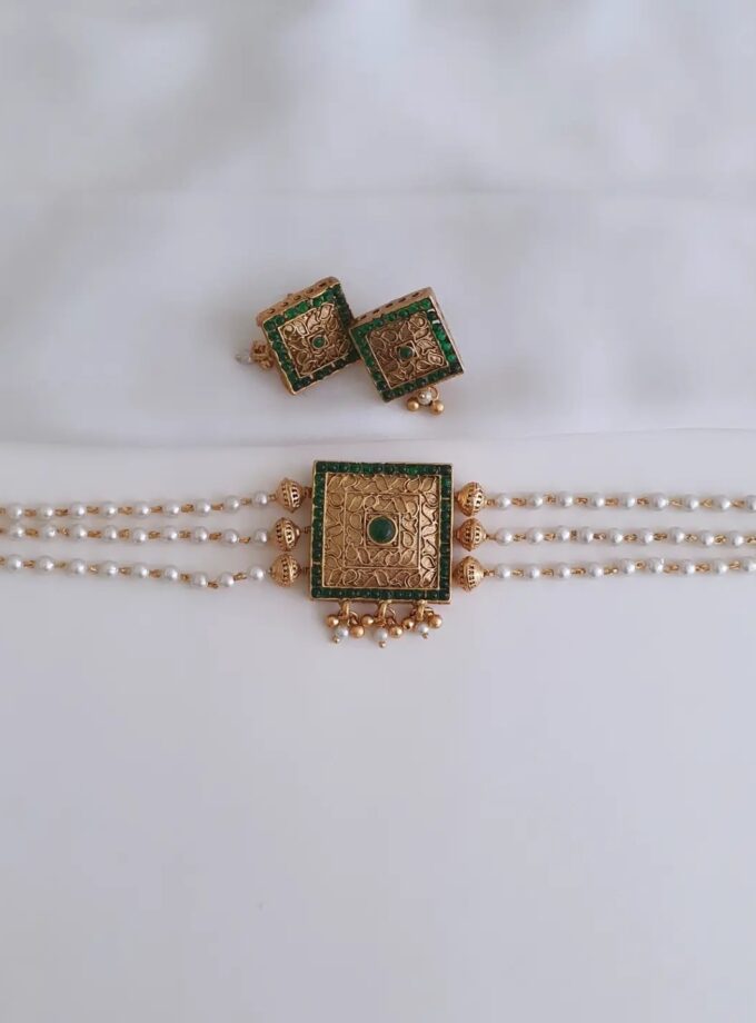 CHOKER-A3870 PEARL GREEN