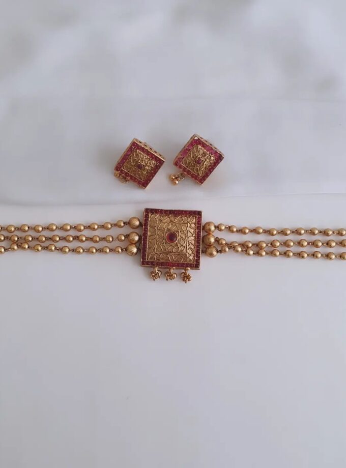CHOKER-A3870 GOLD RUBY