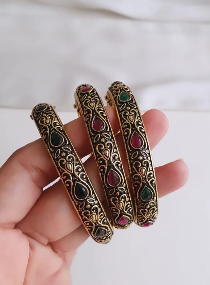 HAND CUFF OXIDISED GOLD-A4095 A