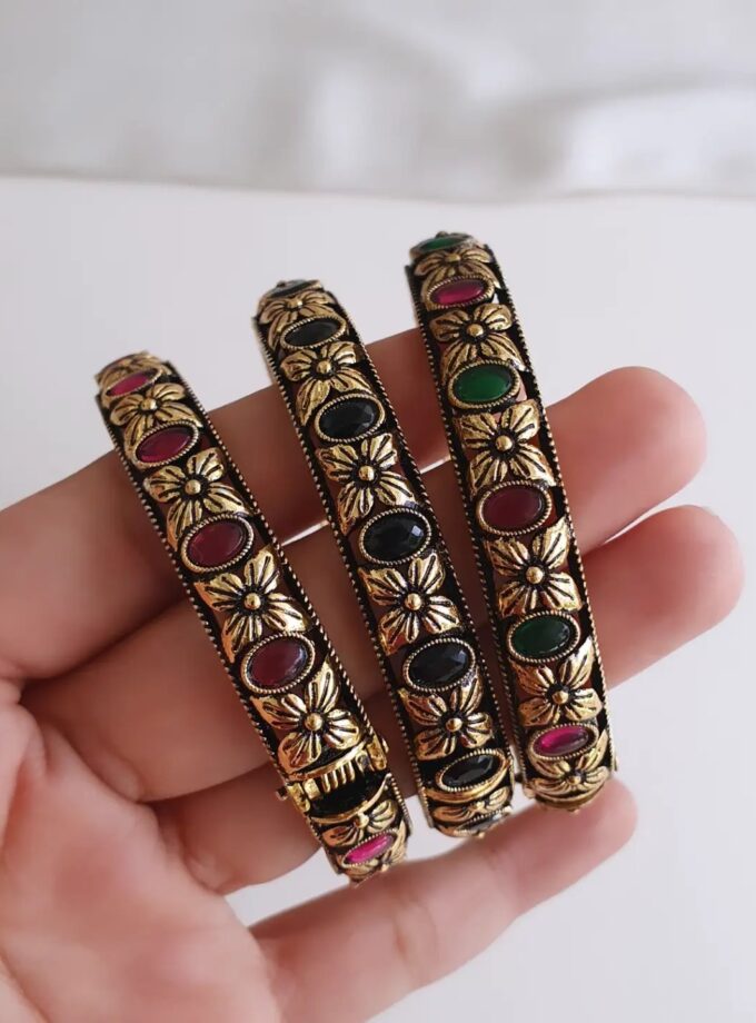 HAND CUFF OXIDISED GOLD-A4095 D