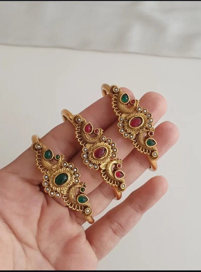 HANDCUFF-A4361 PEACOCK
