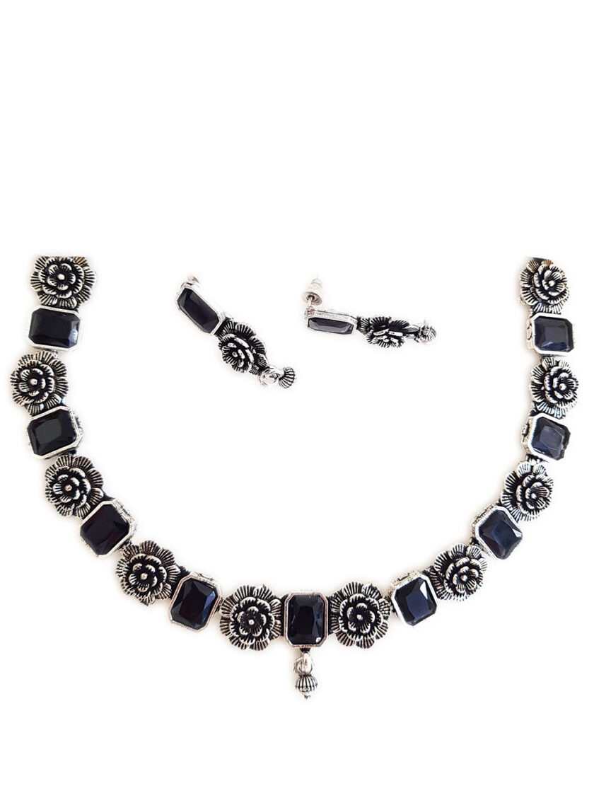 NECKLACE-A557 BLACK