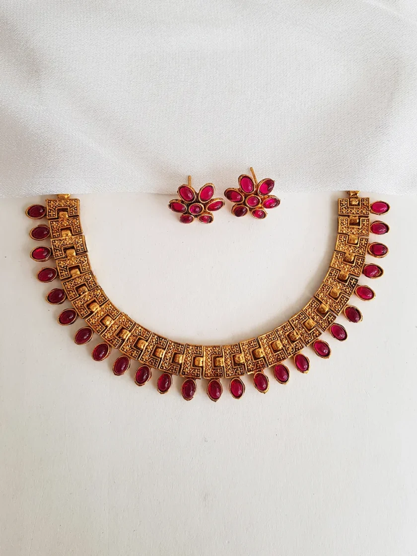 NECKLACE-B65 RUBY